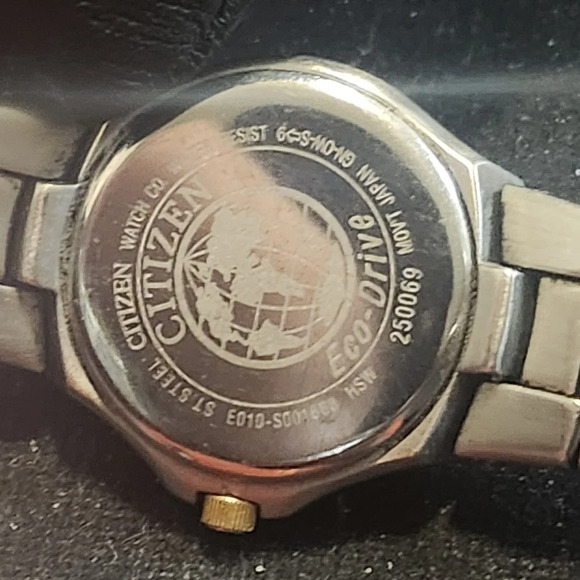 Womens Citizen Eco-Drive watch in working condition - Picture 4 of 6